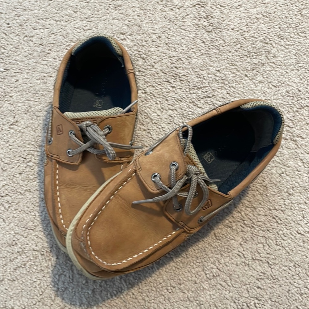 Youth Sperry Lanyard shoes